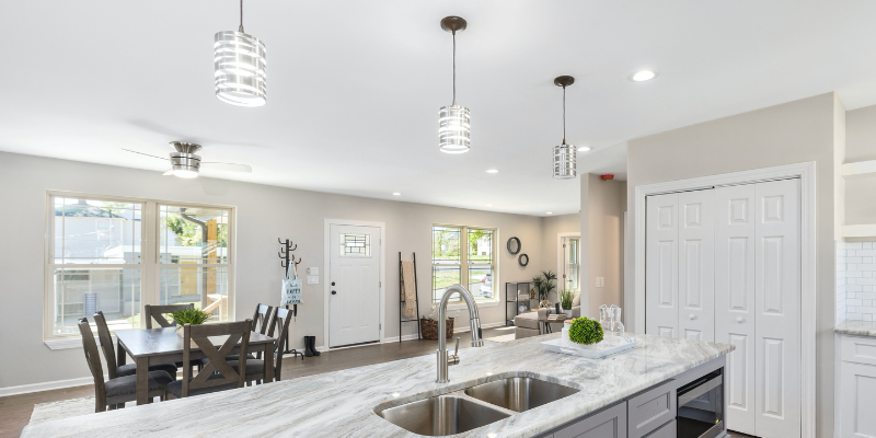4 Ways a Recessed Light Conversion Kit Can Spruce Up the Lighting in Your Home