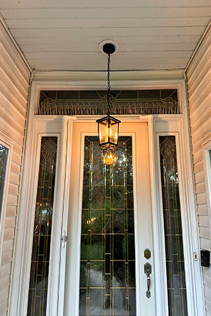 http://hanging%20light%20at%20front%20door%20but%20had%20a%20can%20light%20fixture