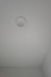Recessed light in the entry hallway>