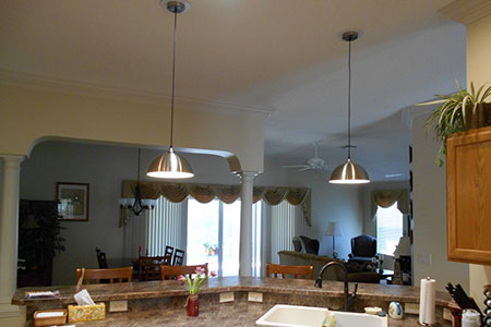 http://Pendant%20lighting%20over%20counter%20top